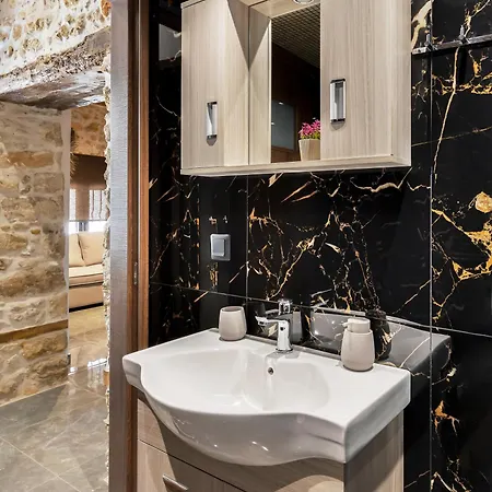 Apartment Anassa 12 Luxury Two Bedroom