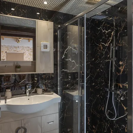 Anassa 12 Luxury Two Bedroom Apartment *