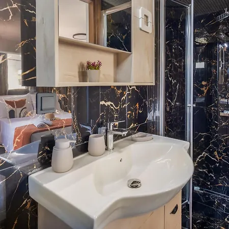 Apartment Anassa 12 Luxury Two Bedroom